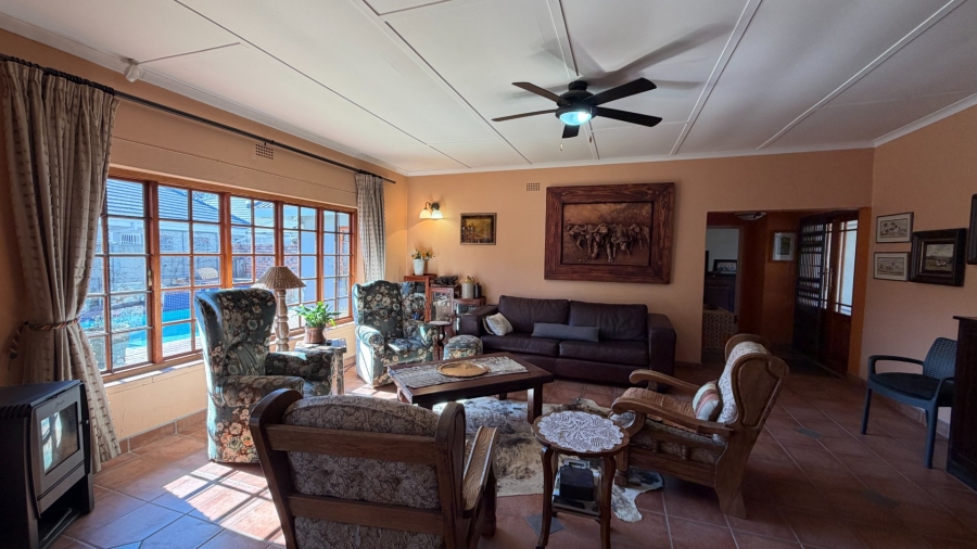 4 Bedroom Property for Sale in Oewersig North West